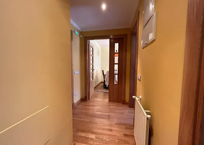 公寓 La Tala 利亚内斯